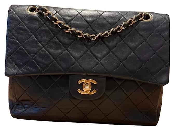 Chanel TIMELESS Azul marinho Gold hardware Couro  ref.378702