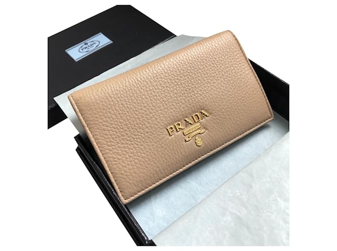 Prada portafogli Beige Pelle  ref.379481