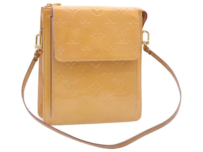 Louis Vuitton clutch bag Yellow Patent leather  ref.379782