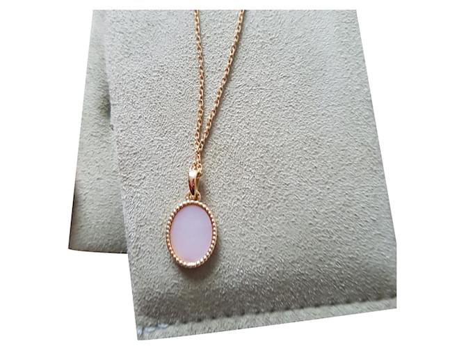 Van Cleef & Arpels Sweet Alhambra Van Cleef and Arpels Necklace Golden 