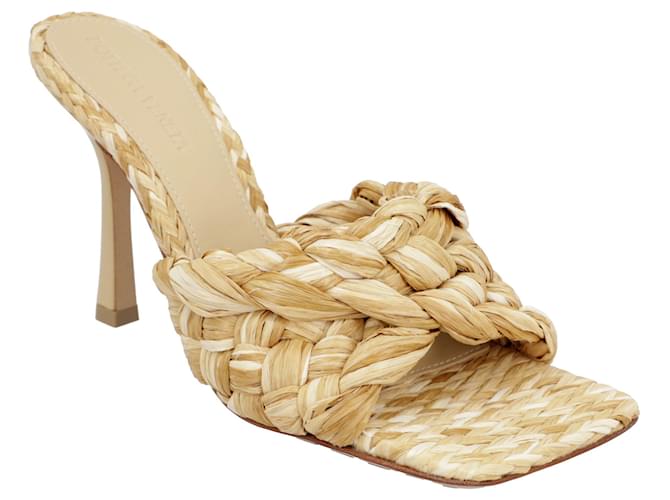 Bottega Veneta Stretch mules in twisted intreccio raffia beige Leather  ref.380016