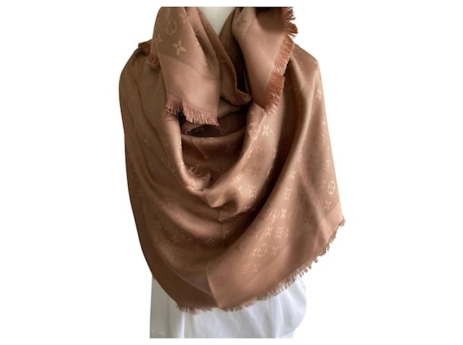 Louis Vuitton Monogram silk shawl Brown  ref.380265