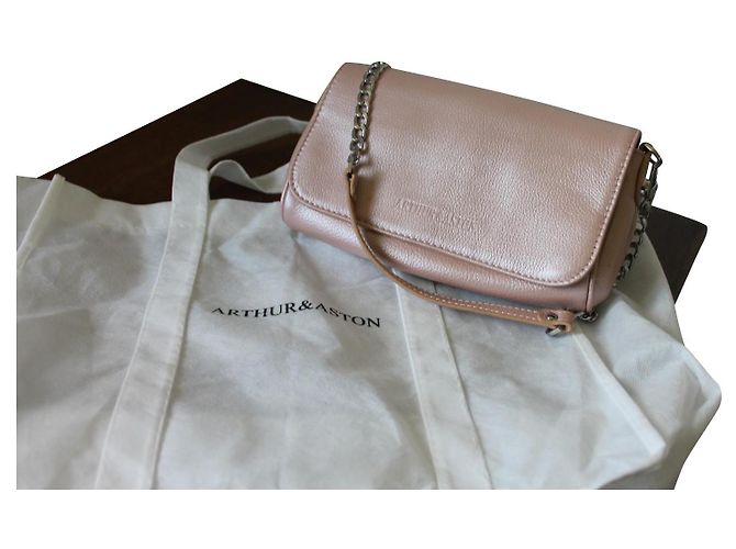 Petit sac à rabat NEUF Arthur & Aston Rose