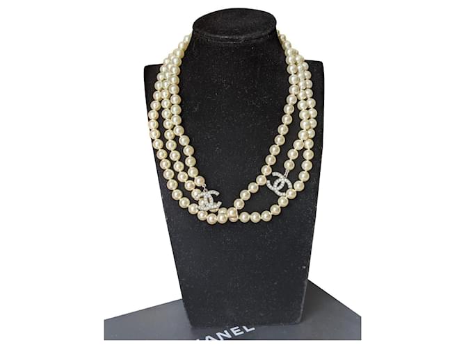 Chanel CC logo 10V Long Pearl one strand necklace White ref.380646 - Joli  Closet