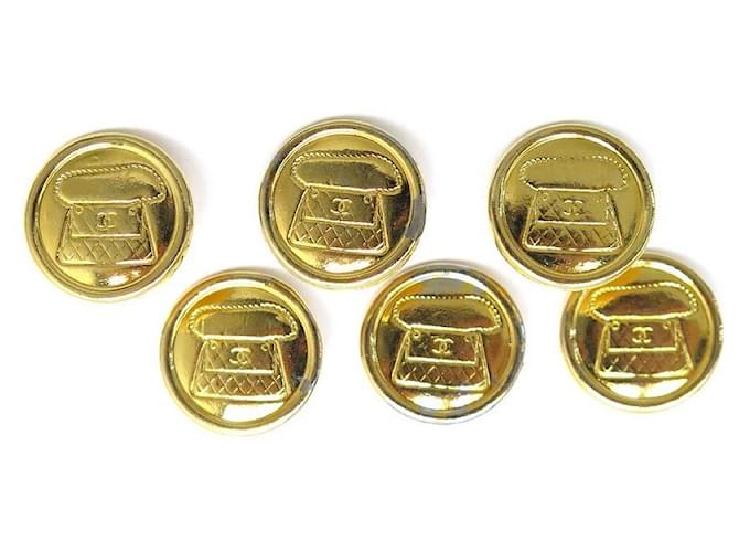 VINTAGE LOT OF 6 CHANEL BUTTONS TIMELESS HANDBAG IN PURSE GOLD METAL BUTTONS Golden  ref.381746