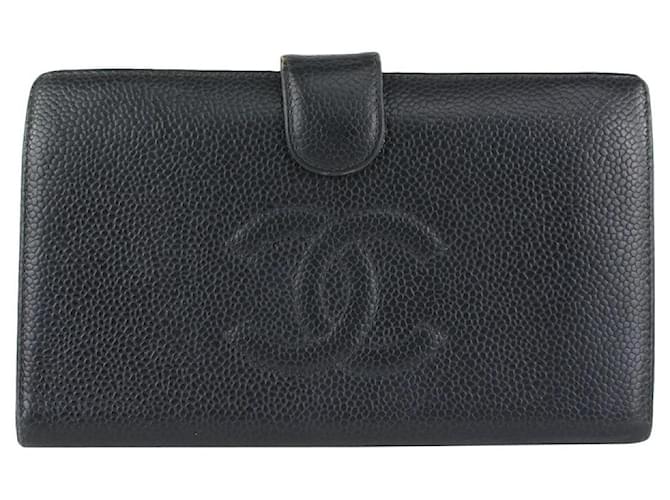 Chanel Carteira Bifold Longa com Logotipo Preto Caviar Couro CC  ref.382460