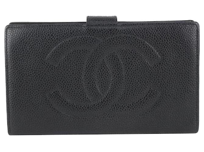 Chanel Carteira de couro preto caviar com logotipo CC com aba longa  ref.382464