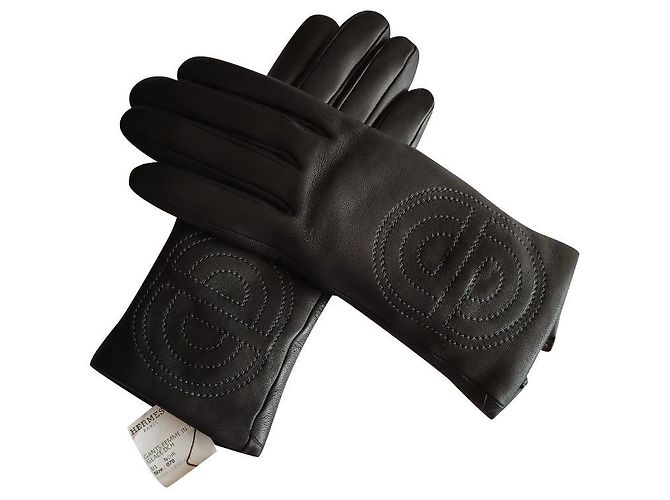 HERMÈS HANDSCHUHE AUS SCHWARZEM LAMMLEDER MIT KASCHMIRFUTTER