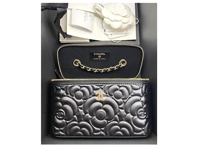 Chanel Black Camellia Vanity Case Leather  ref.384205