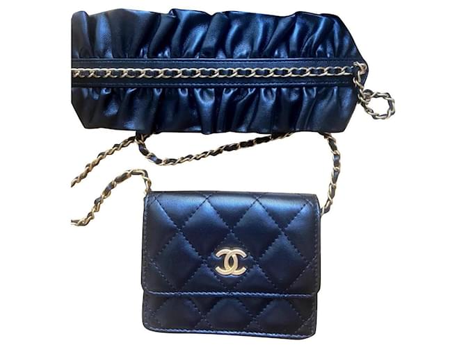 Wallet On Chain Chanel Mini-Portemonnaie an Kette Schwarz Leder  ref.384206
