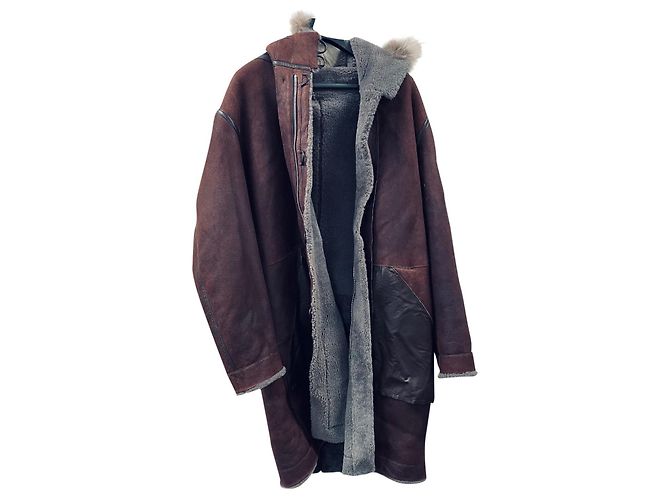 Louis Vuitton Langer Schaffellmantel