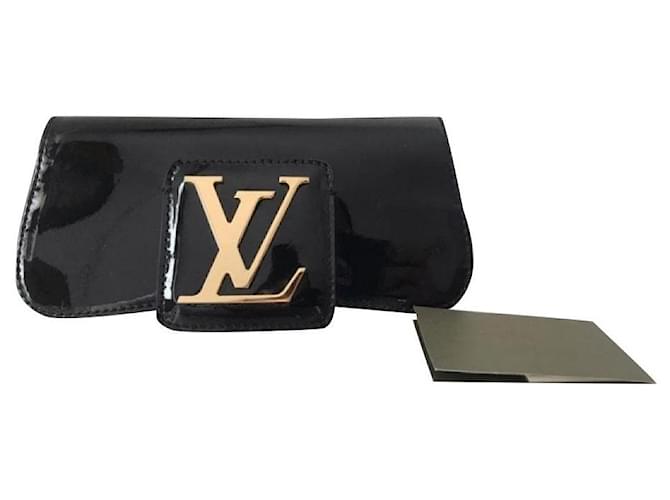 Louis Vuitton Sobe Black Patent leather  ref.384305