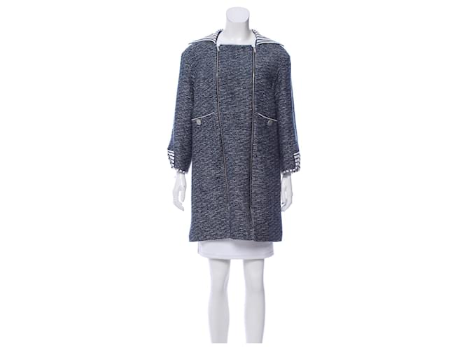 Chanel 2018 Manteau en tweed Bleu  ref.384345