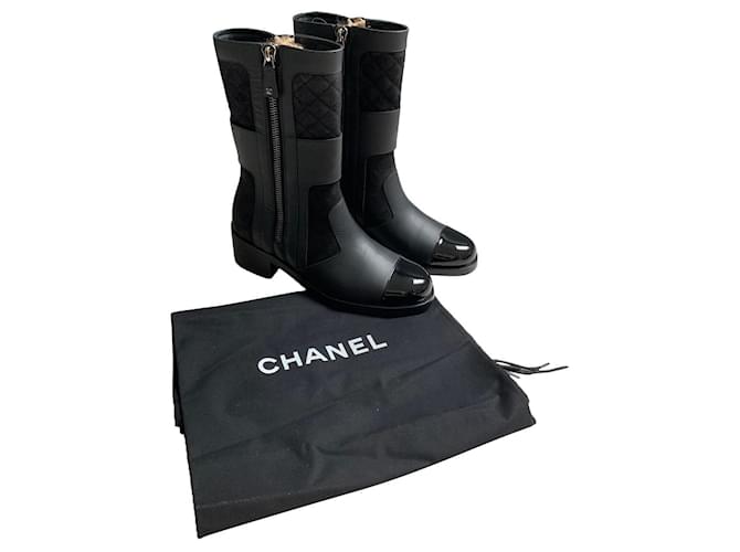 Cambon Bottines Chanel Cuir Noir  ref.384631