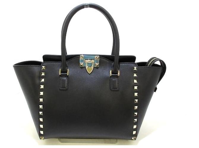 Rockstud Small Leather Tote Bag in Black - Valentino Garavani