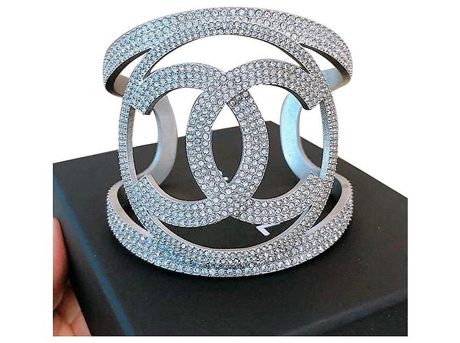 Grande pulseira de cristal Chanel CC Prata