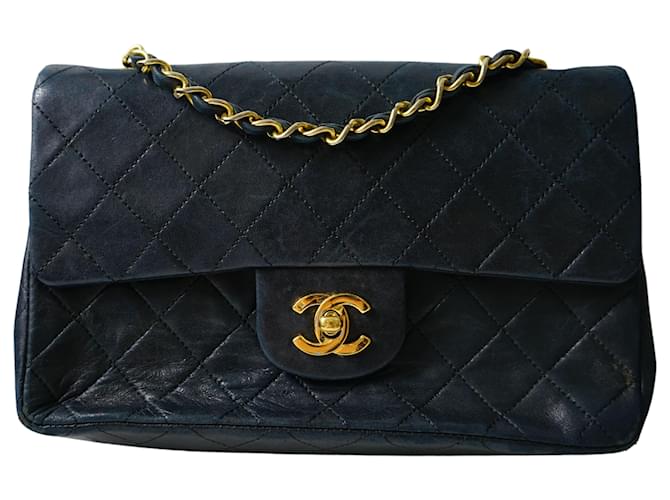 Chanel Timeless Black Leather  ref.386403