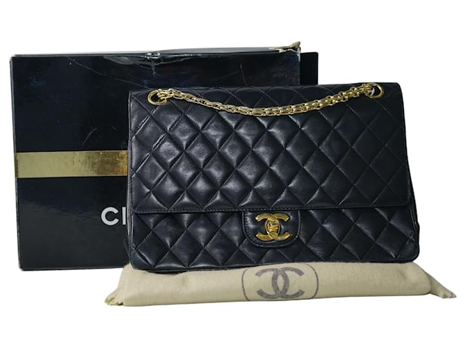 Chanel Timeless Black Leather  ref.386447