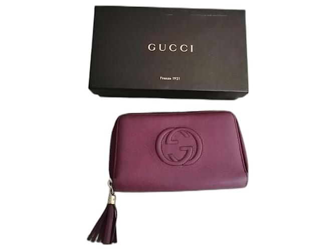 Gucci portefeuilles Cuir Violet  ref.387196