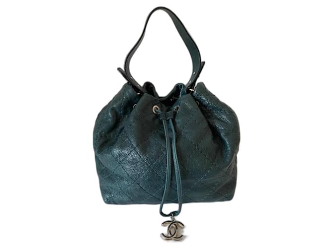 Chanel Blue Green Leather  ref.387486