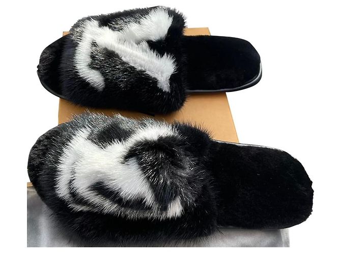 Louis Vuitton Homey Black