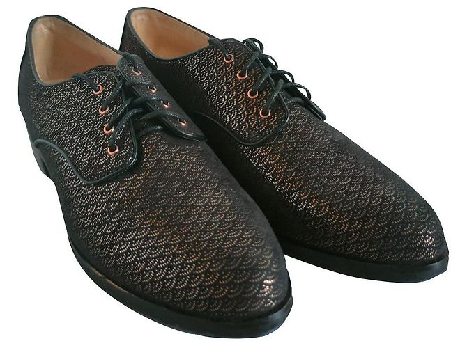 Derby Mellow Yellow Nero Metallico 