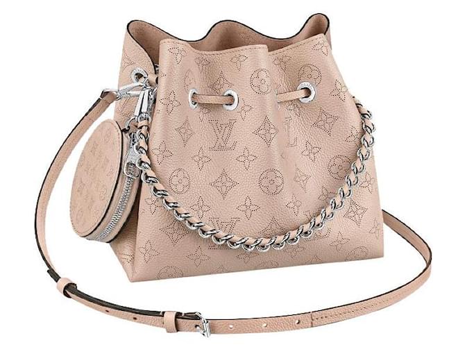 Louis Vuitton LV Bella handbag new Grey Leather  ref.389698