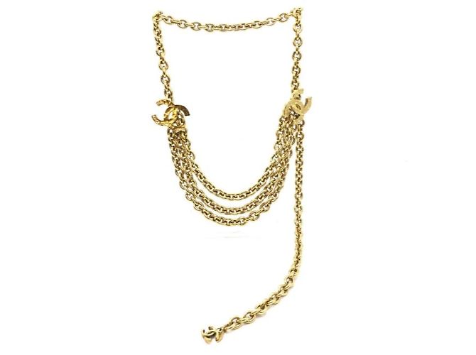 Chanel Gold CC Triple Chain Hammered Charm Halskette Golden