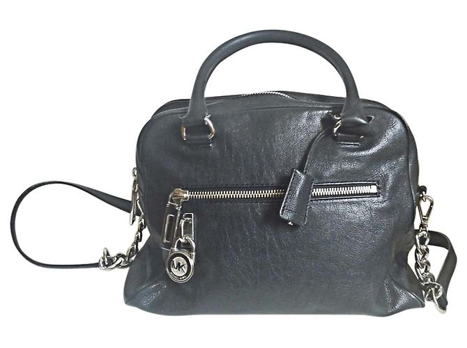 Bolsa Michael Kors de couro preta Preto