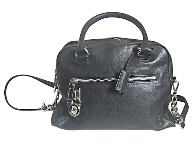 Michael Kors Handbags Black Leather  ref.378559
