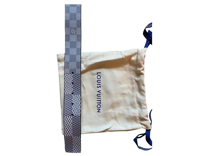 Louis Vuitton Reversibler Gürtel Hellblau Leder
