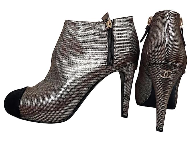 Botines de Chanel 39 Negro Dorado Cobre Cuero ref.391984 - Joli Closet