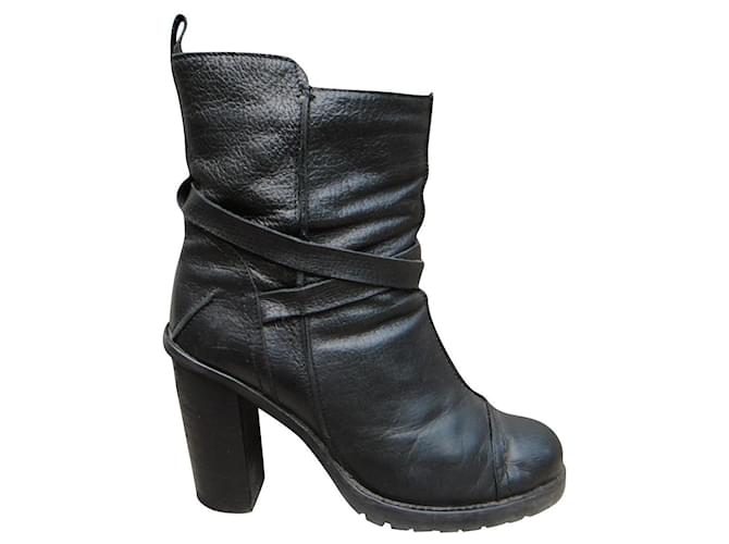 C'N'C 'Costume National p ankle boots 39 Black Leather  ref.392085