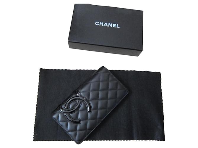 Chanel Cambon Schwarz Leder  ref.392103