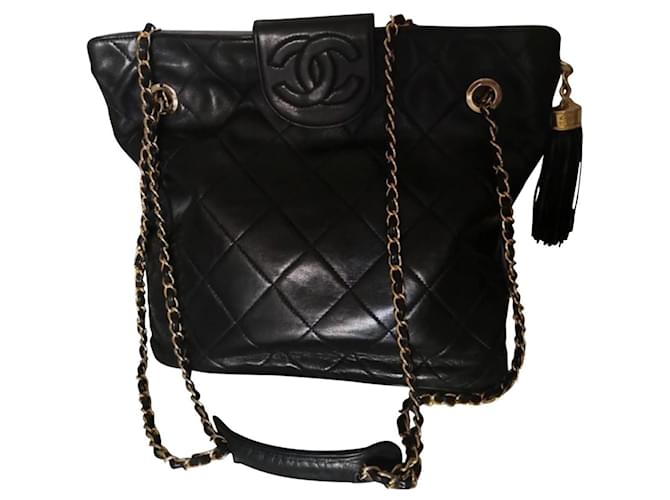 Chanel Handbags Black Leather  ref.392110