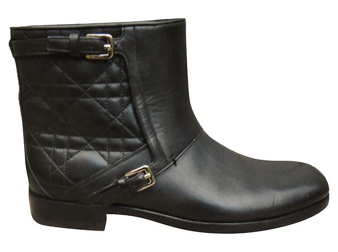 Christian Dior Dior size boots 35,5 New condition Black