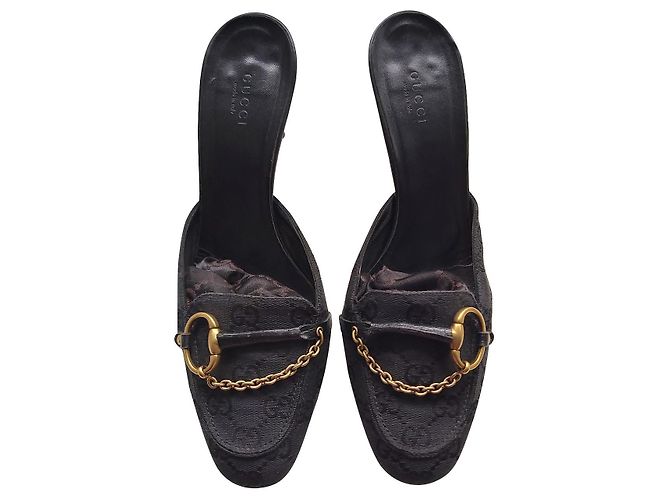 Mules Gucci Pretas de Lã com Fivela Dourada Preto Dourado