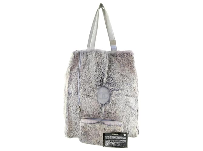Chanel tote bag Grey Suede  ref.395637