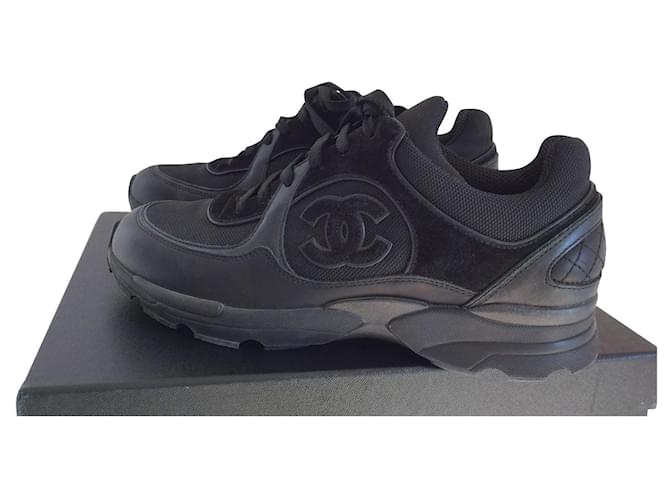 Chanel Sneakers Black Leather  ref.396725