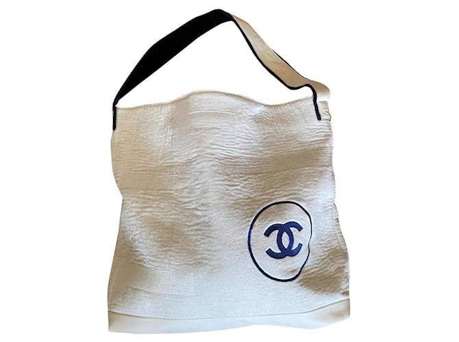 Chanel Taschen Weiß Baumwolle  ref.396735