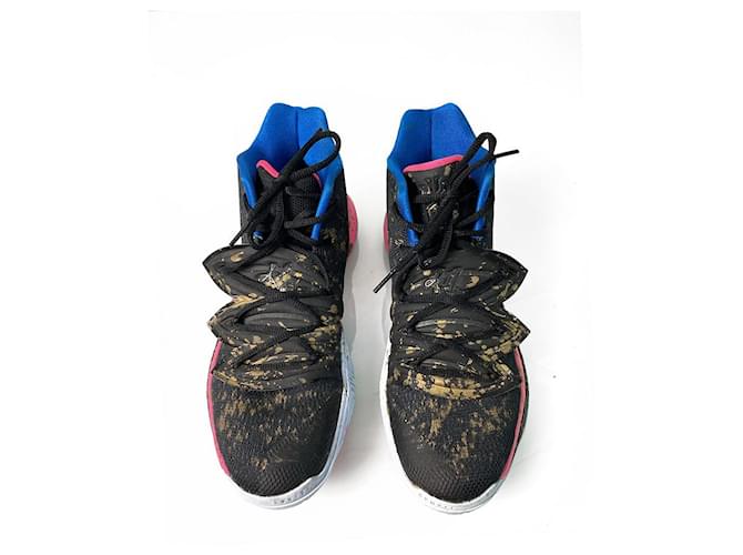 Nike Kyrie V para hombre 5 Zapatillas deportivas personalizadas Irving negras Zapatos EE. UU. 9 Multicolor ref.396993 - Joli Closet