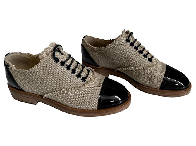 Stringate Chanel stringate Beige Tela