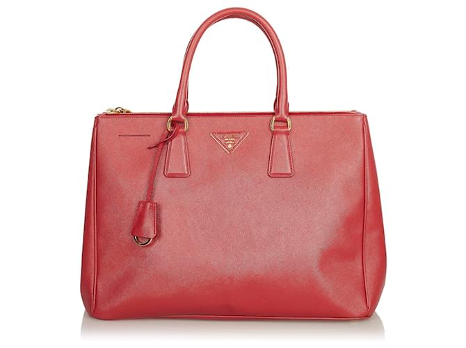 Sac à main Prada Rouge Saffiano Lux doublé Zip Galleria Cuir Veau façon  poulain  - Joli Closet