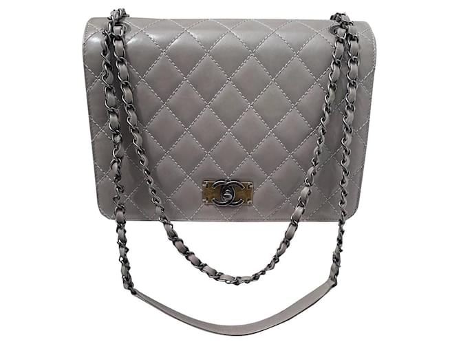 Timeless Chanel Clássico Cinza Couro  ref.398071