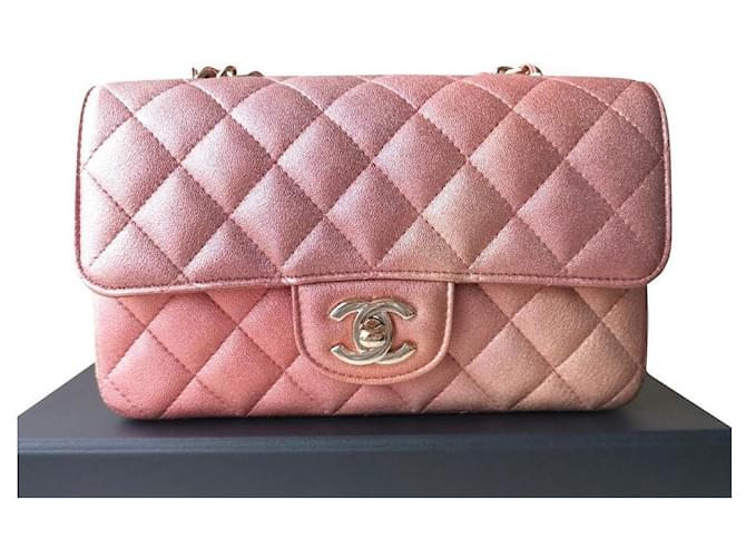 Timeless RARA Chanel rosa iridescente ombre clássica bolsa com aba pequena Couro  ref.398327