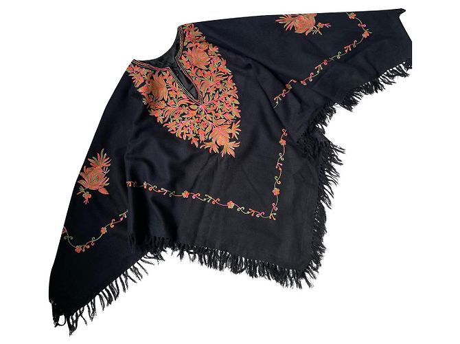 No Brand Embroidered Poncho