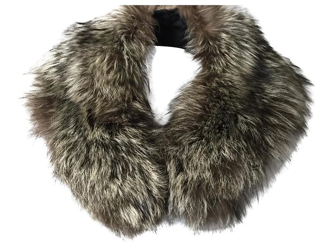 Autre Marque Collar de piel de zorro plateado Plata