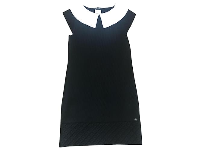 Chanel Dresses Black Viscose  ref.401108
