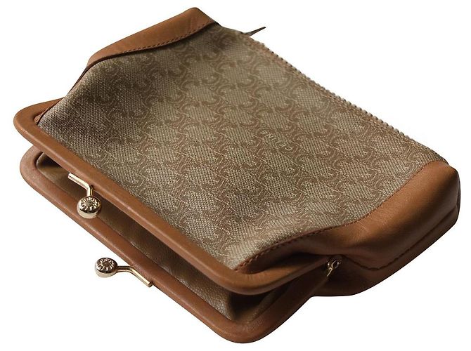 Céline Monedero con la marca New Celine Beige
