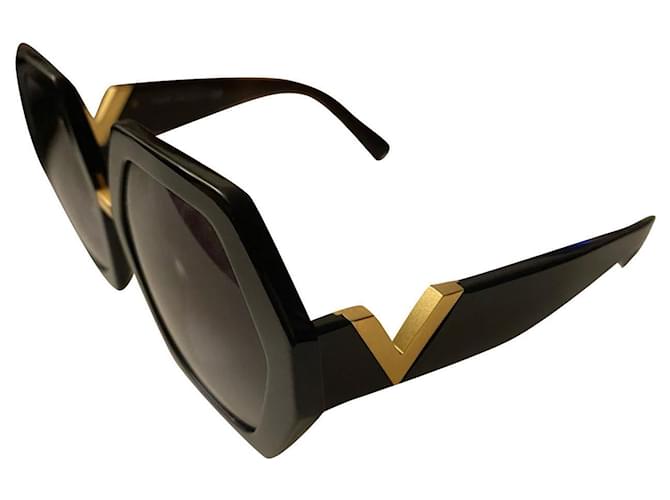 Valentino Des lunettes de soleil Plastique Noir Doré  ref.403612